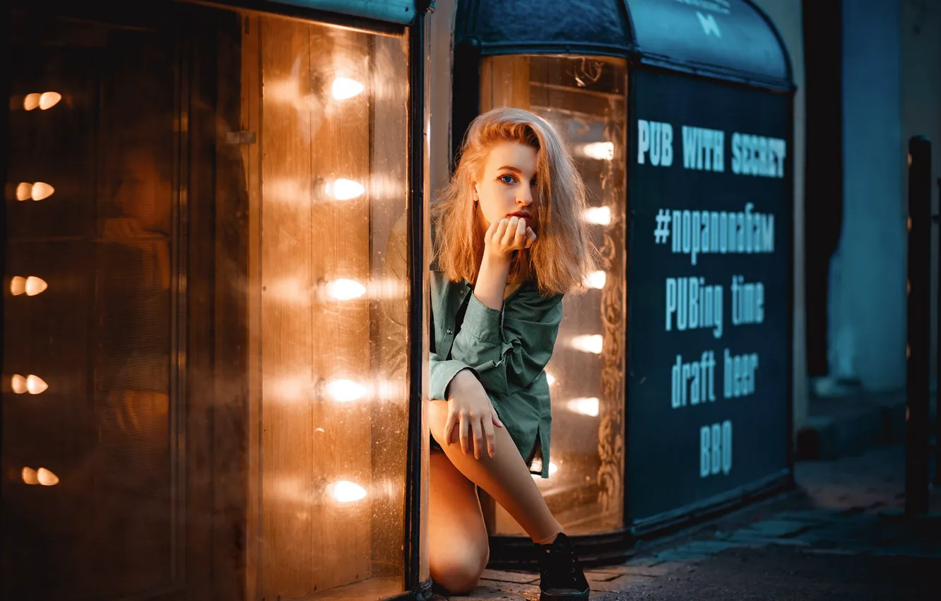 Photo wallpaper lights, girl, long hair, legs, photo, blue eyes, model, street