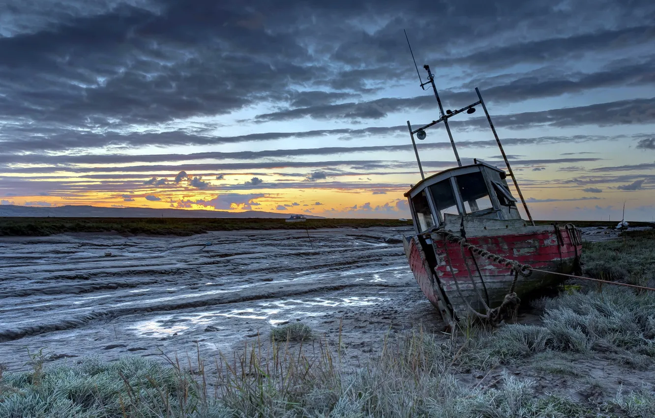 Photo wallpaper landscape, ship, stranded