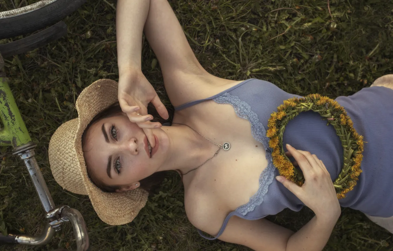 Photo wallpaper girl, bike, hat, David Dubnitskiy