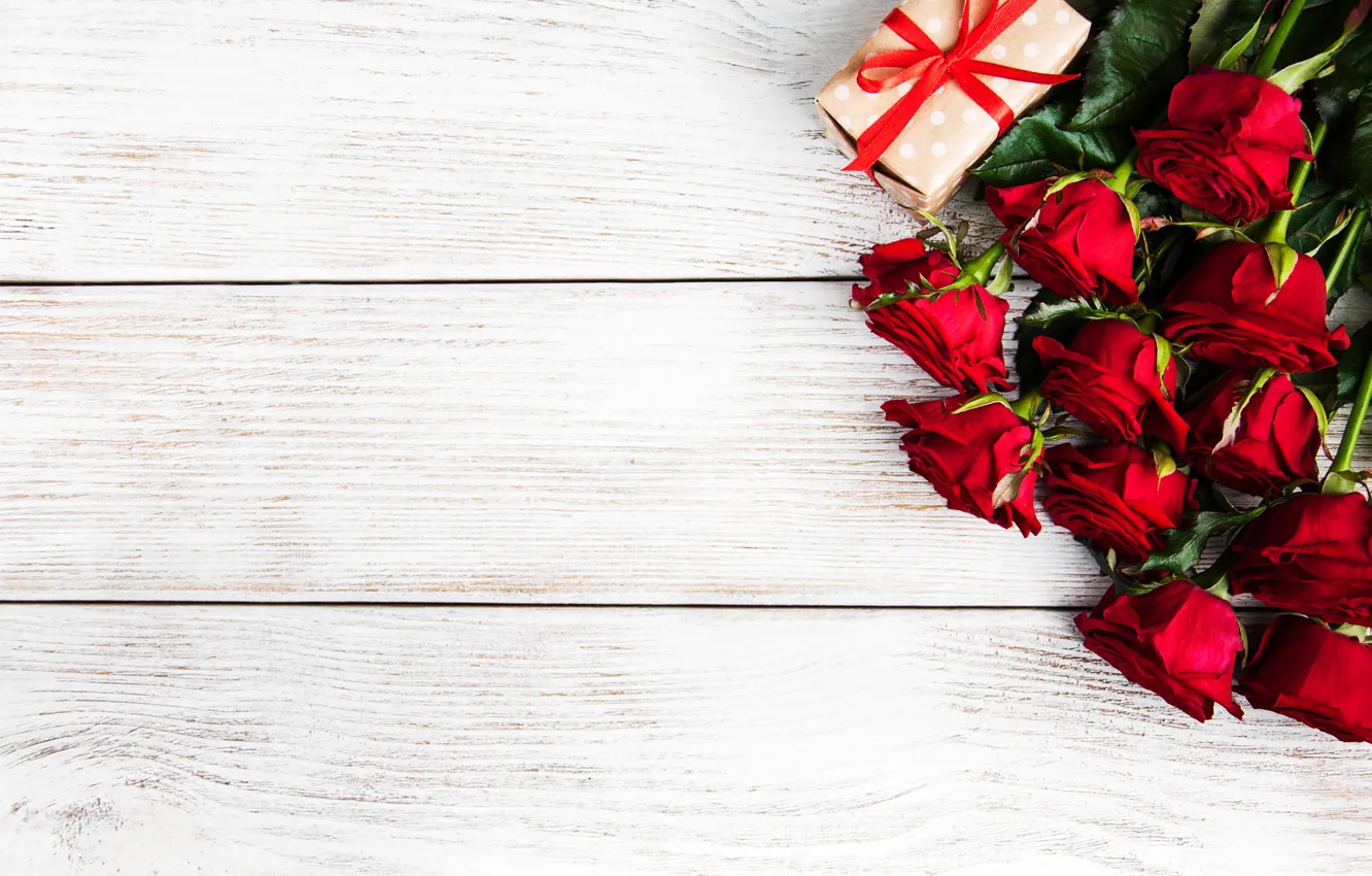 Photo wallpaper gift, roses, red, roses, gift box, bouguet, Olena Rudo