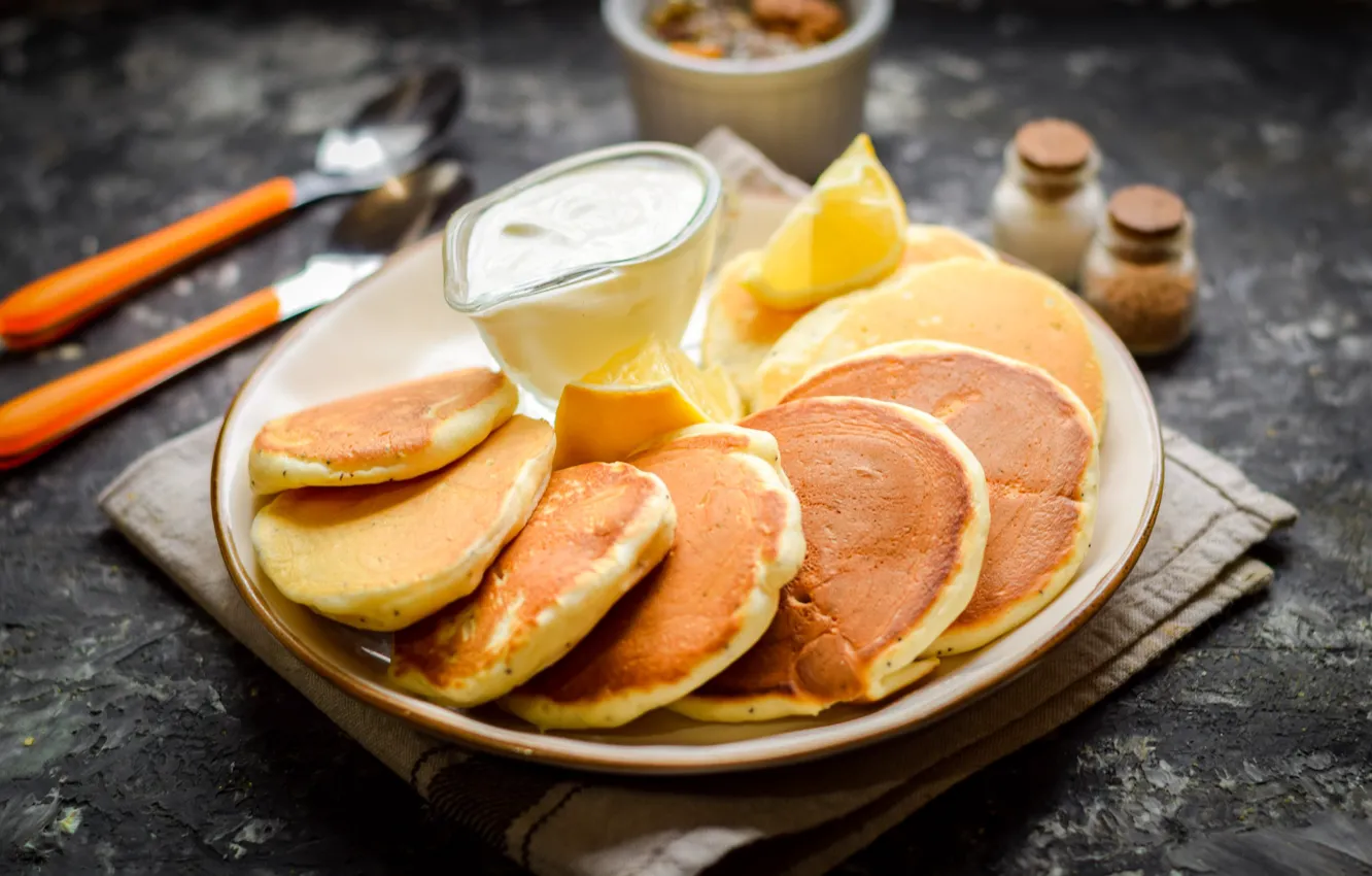 Photo wallpaper lemon, sour cream, pancake