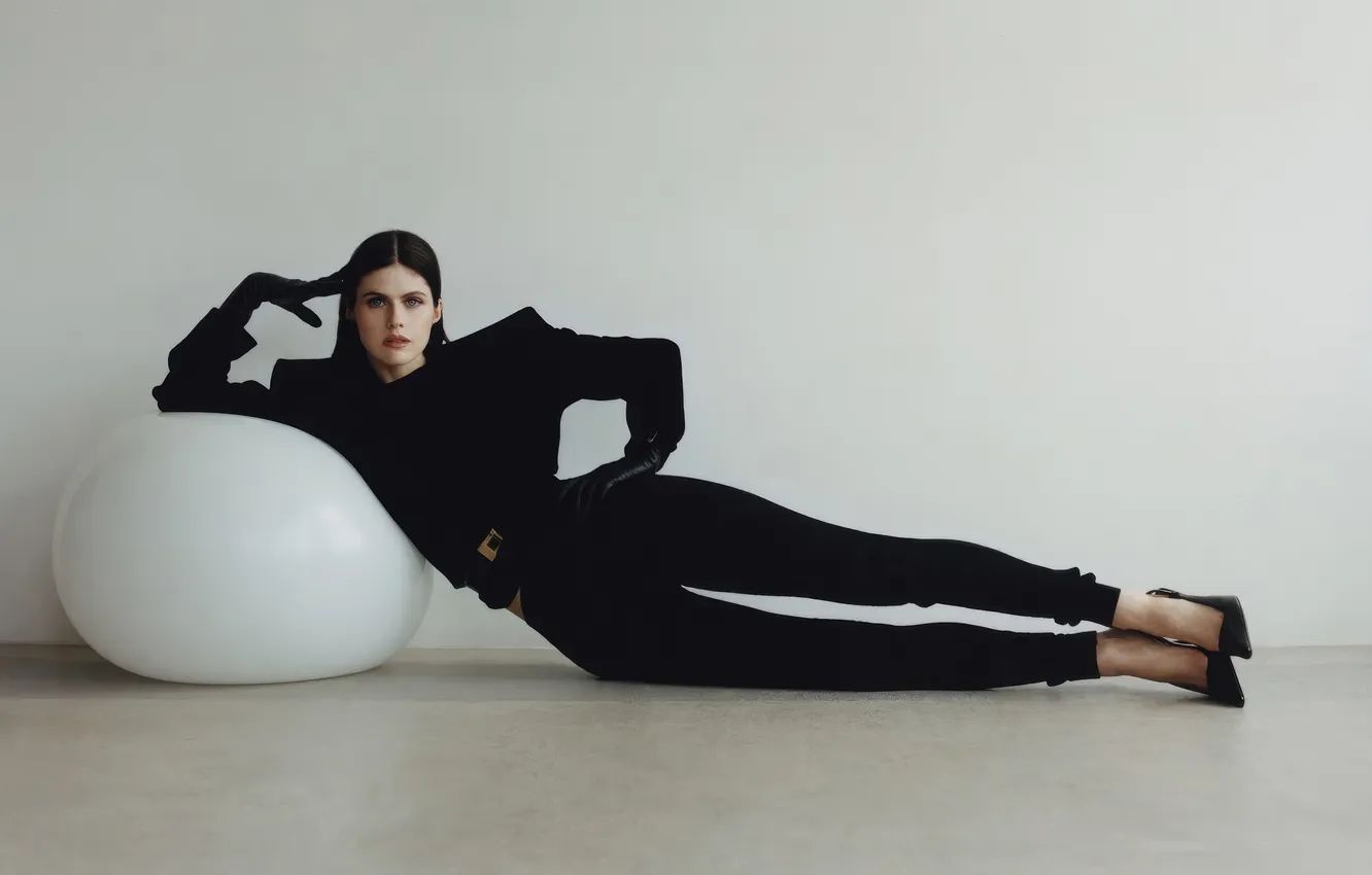 Photo wallpaper pose, style, model, portrait, actress, brunette, costume, shoes