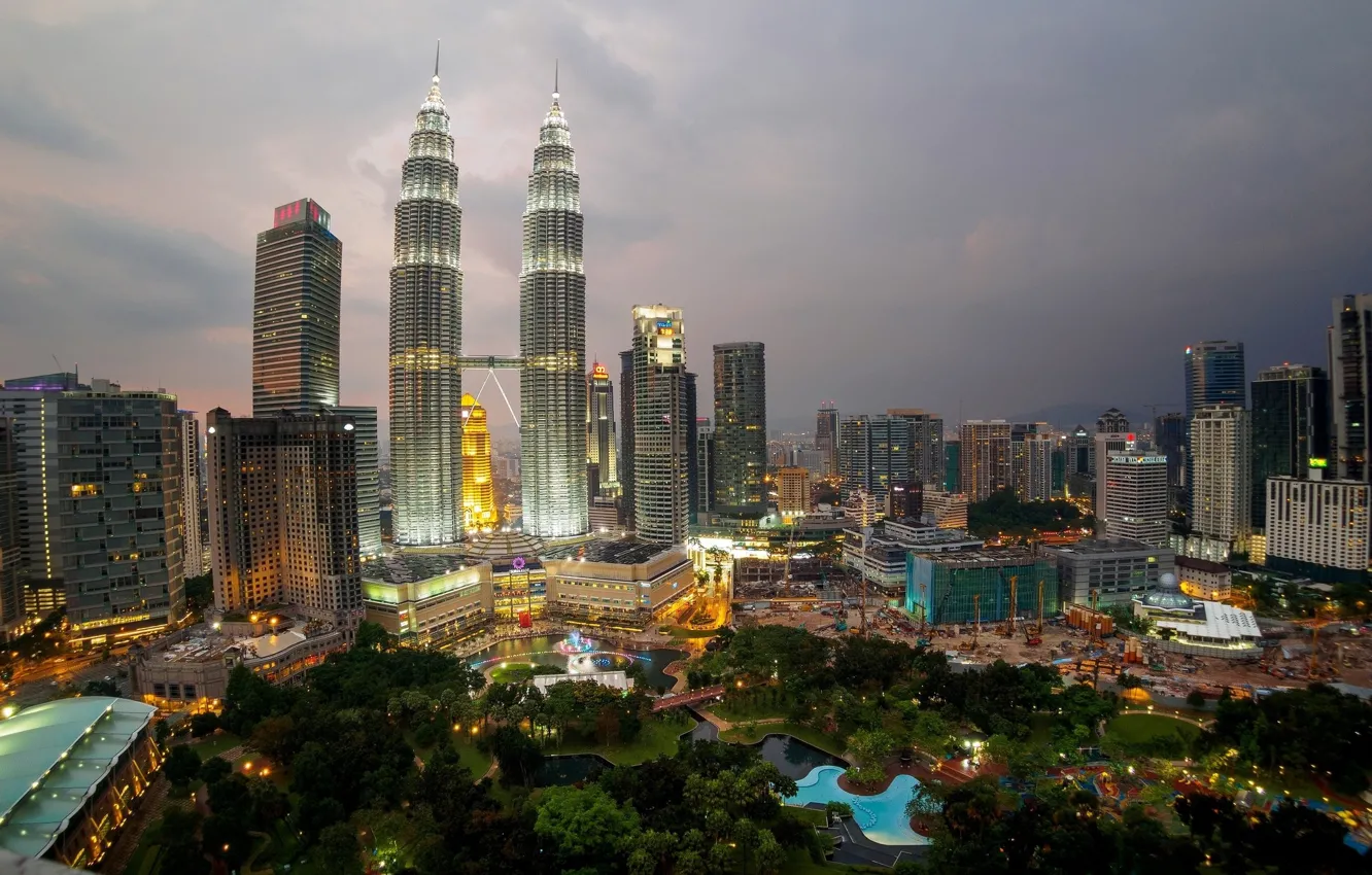 Photo wallpaper Park, overcast, tower, Malaysia, Kuala Lumpur
