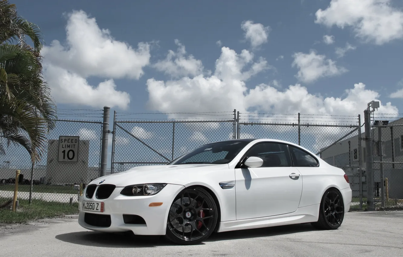 Photo wallpaper white, the sky, bmw, BMW, the fence, white, wheels, Miami
