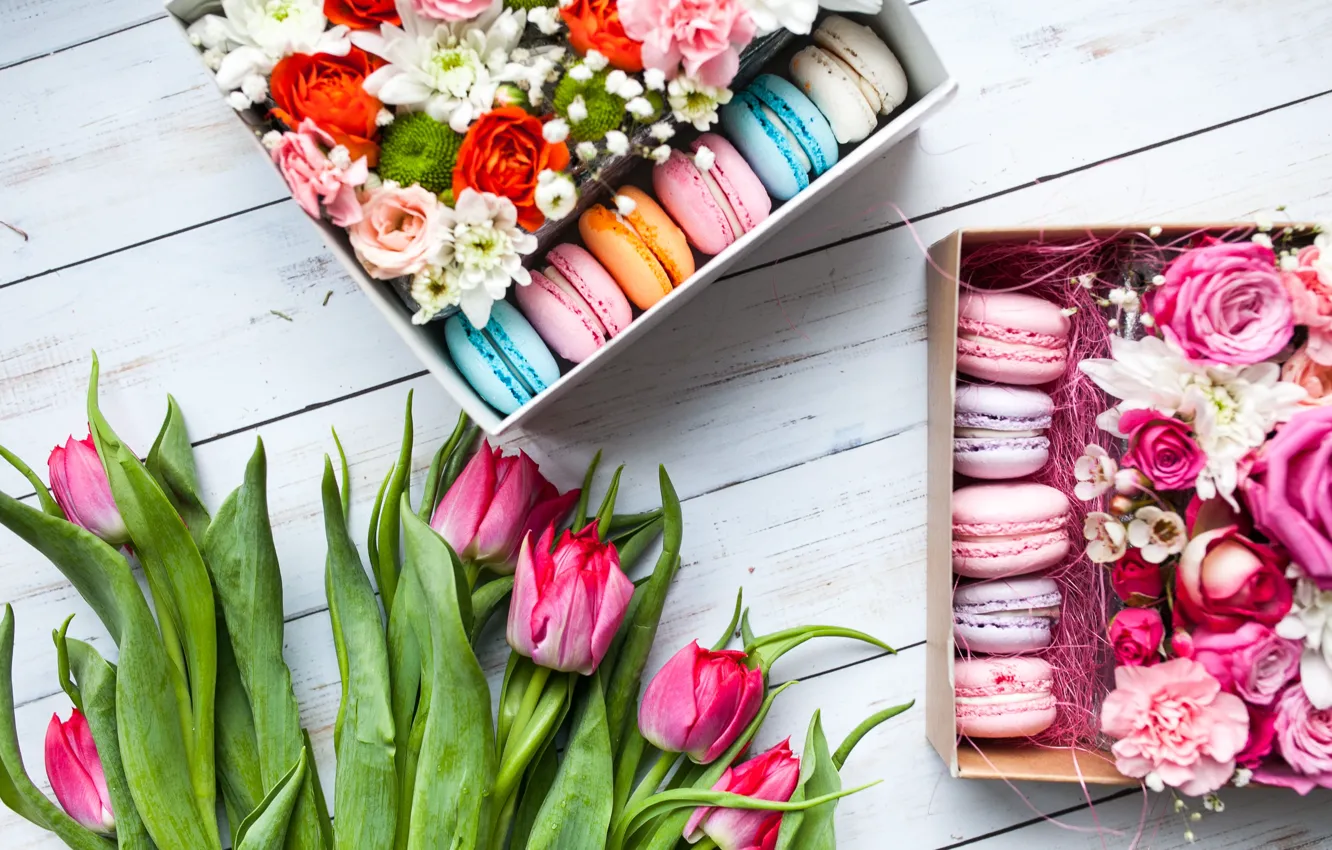 Photo wallpaper flowers, bouquet, tulips, pink, box, macarons
