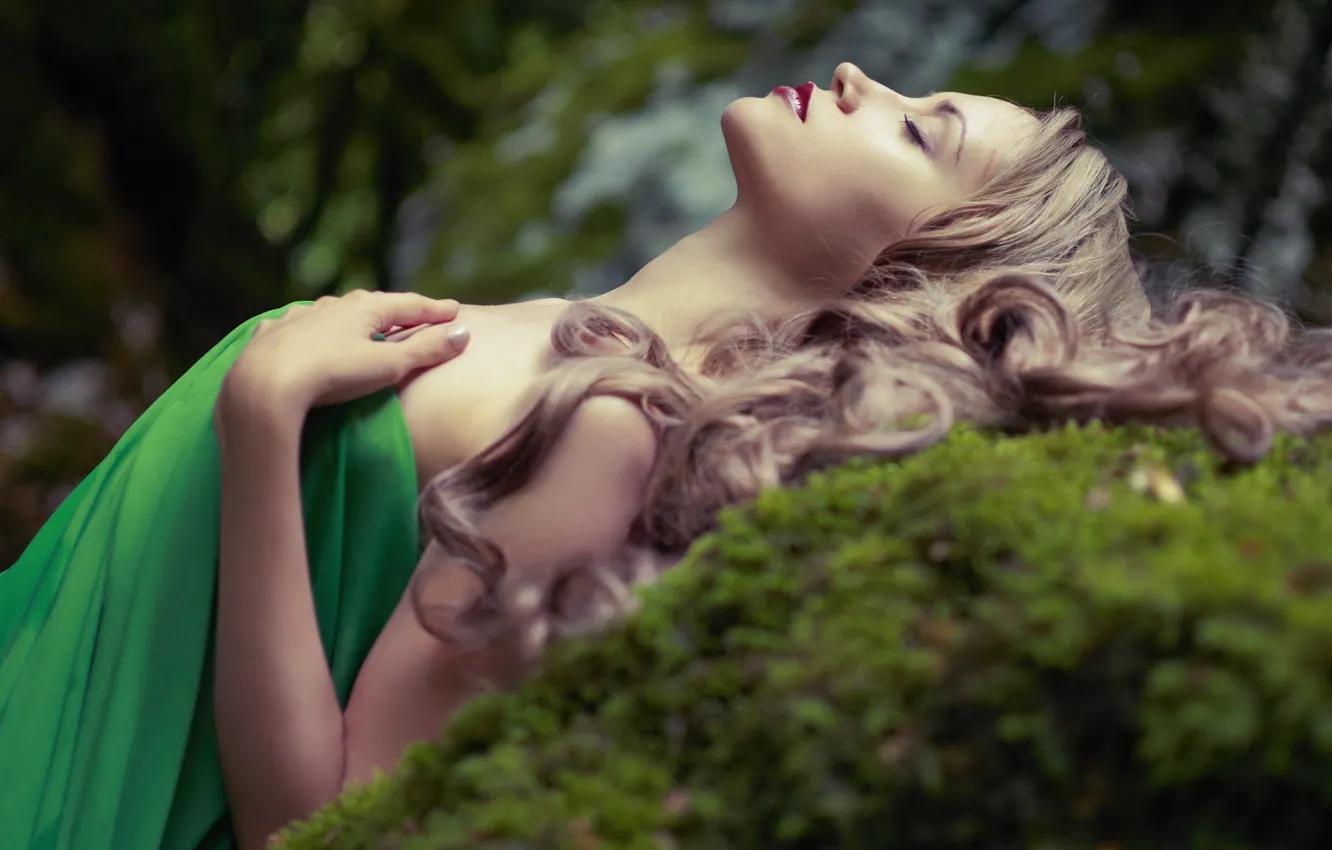 Photo wallpaper girl, nature, eyelashes, hands, makeup, lips, fabric, profile