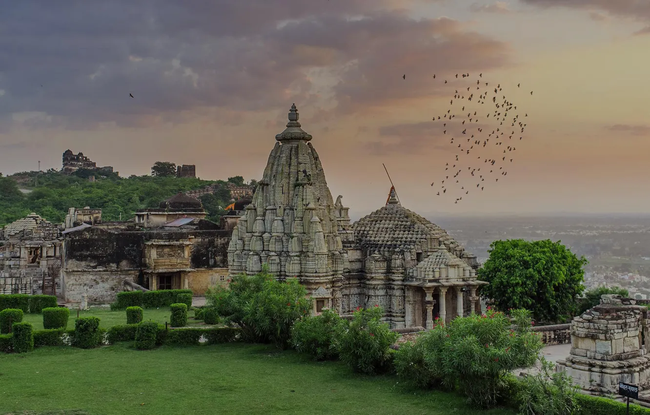 Photo wallpaper India, temple Sumadhura, Chittorgarh