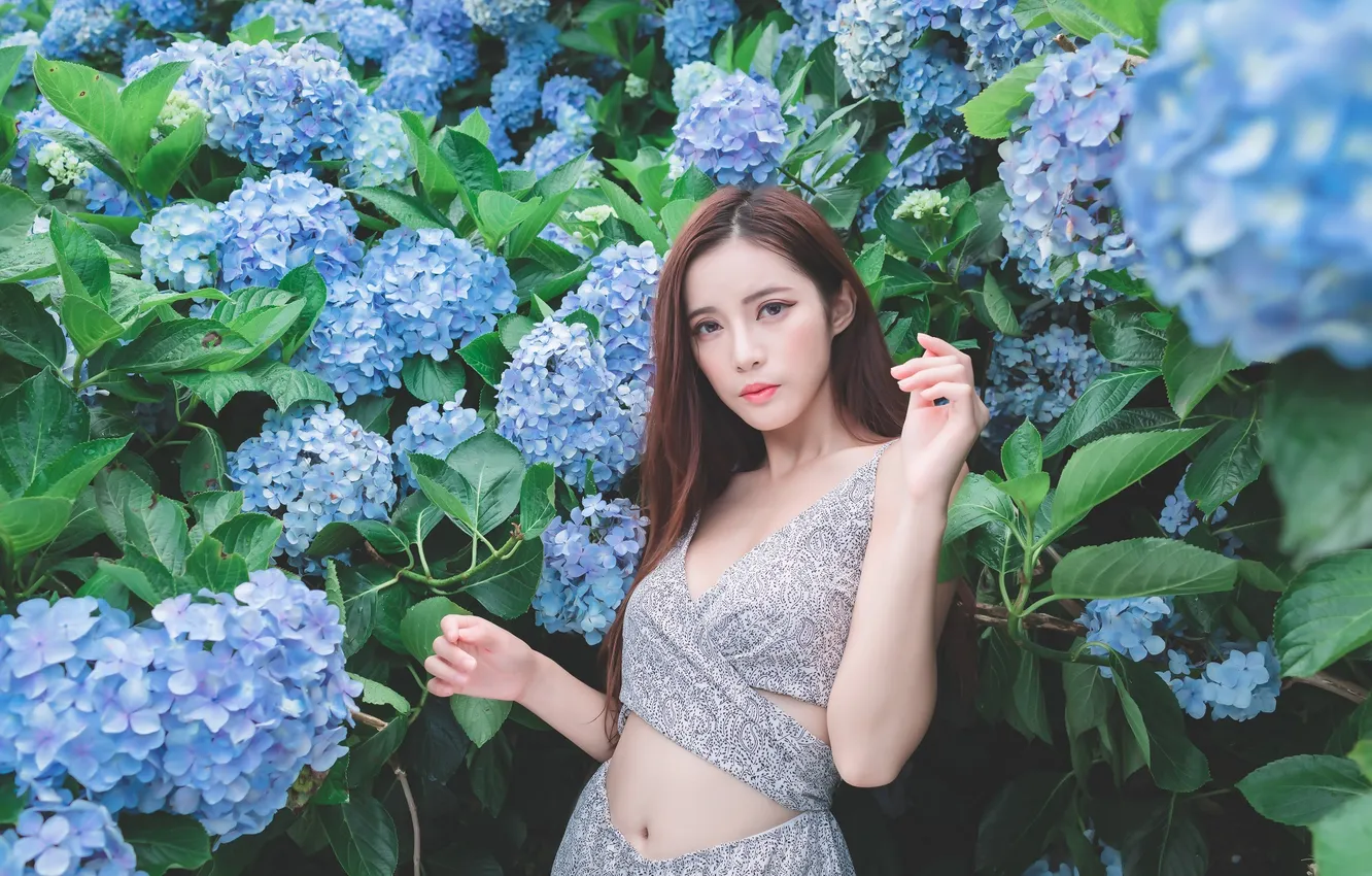 Photo wallpaper look, leaves, flowers, model, portrait, makeup, figure, dress