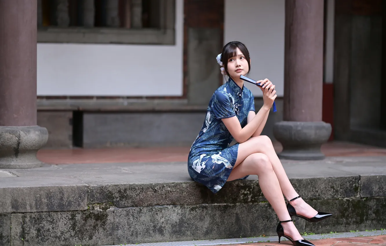 Photo wallpaper feet, dress, Asian, sitting