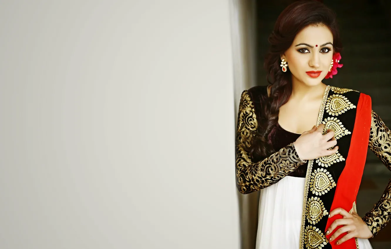 Photo wallpaper girl, actress, beauty, girl, sexy, eyes, smile, beautiful