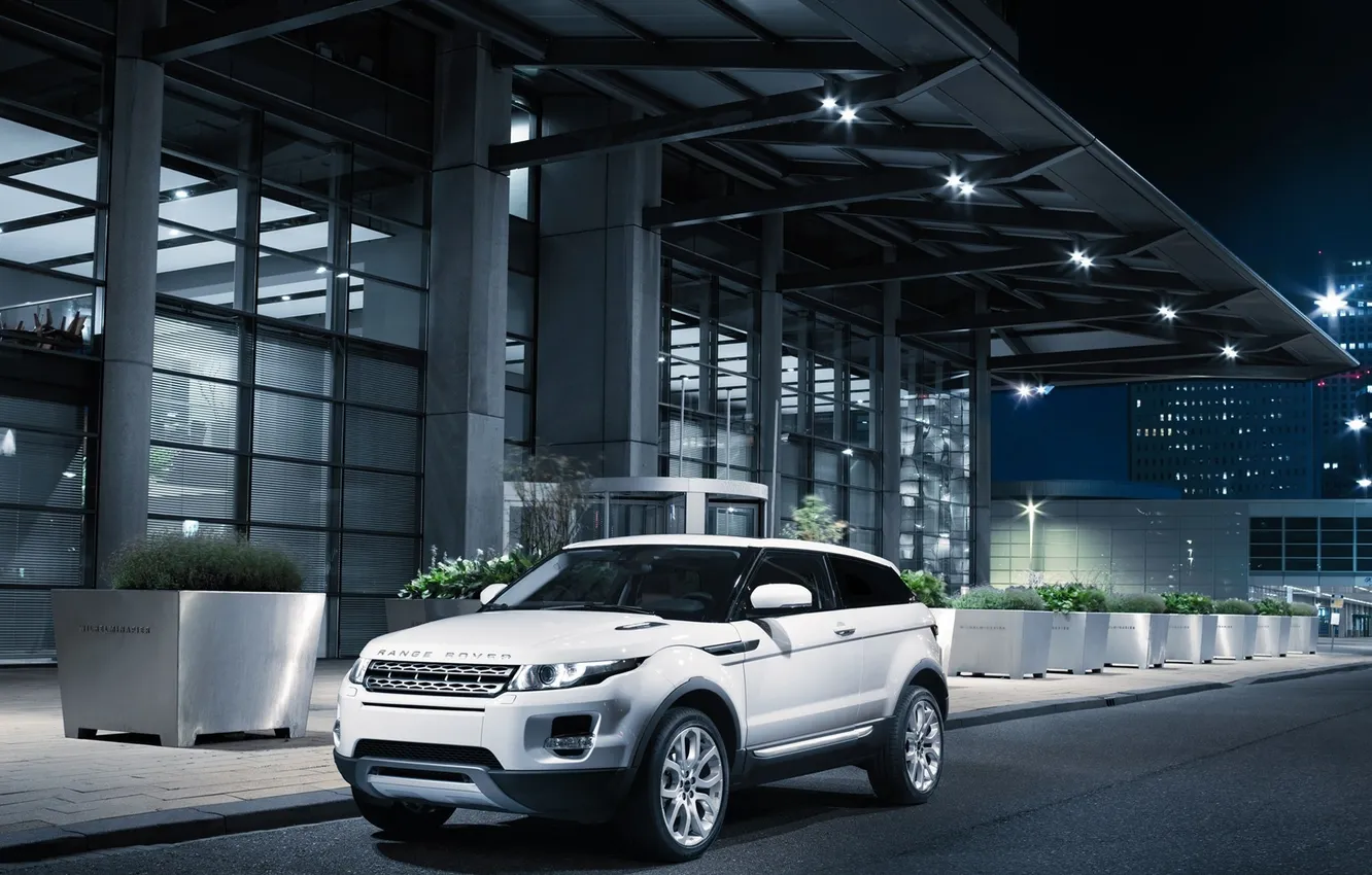 Photo wallpaper road, night, the city, SUV, Range Rover, Evoque 2011