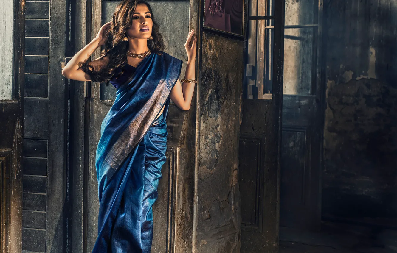 Photo wallpaper girl, hot, sexy, fashion, eyes, smile, beautiful, figure