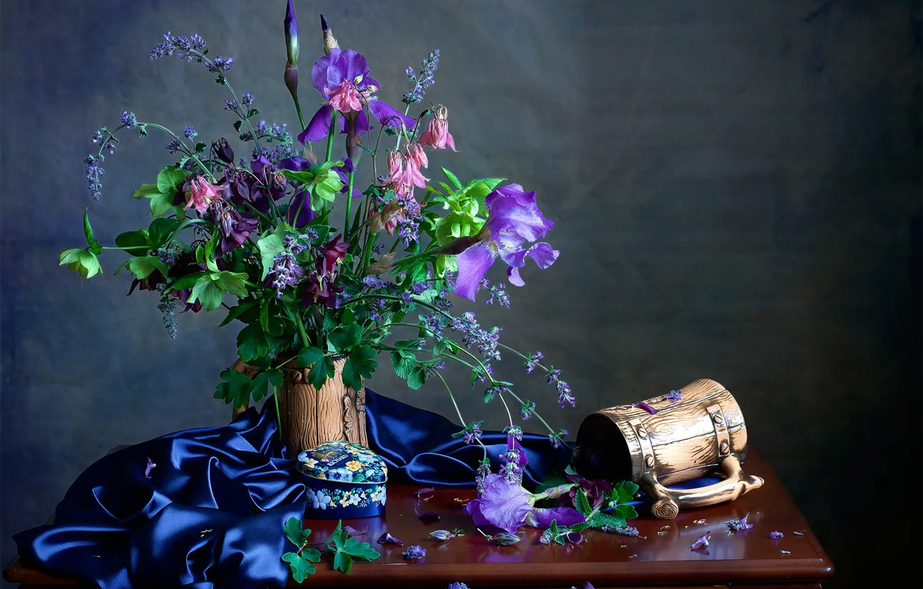 Photo wallpaper flowers, bouquet, fabric, mugs, table, box