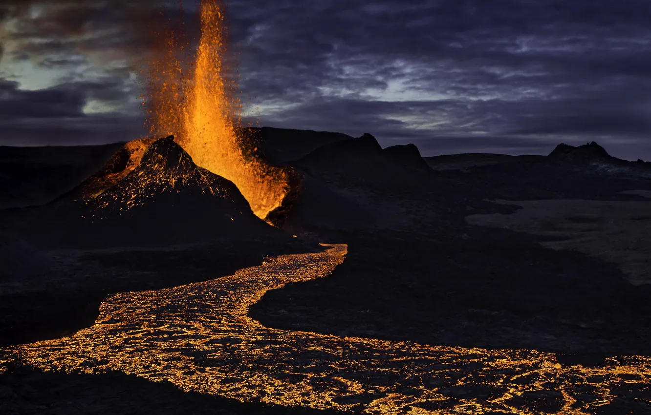 Photo wallpaper nature, the volcano, lava