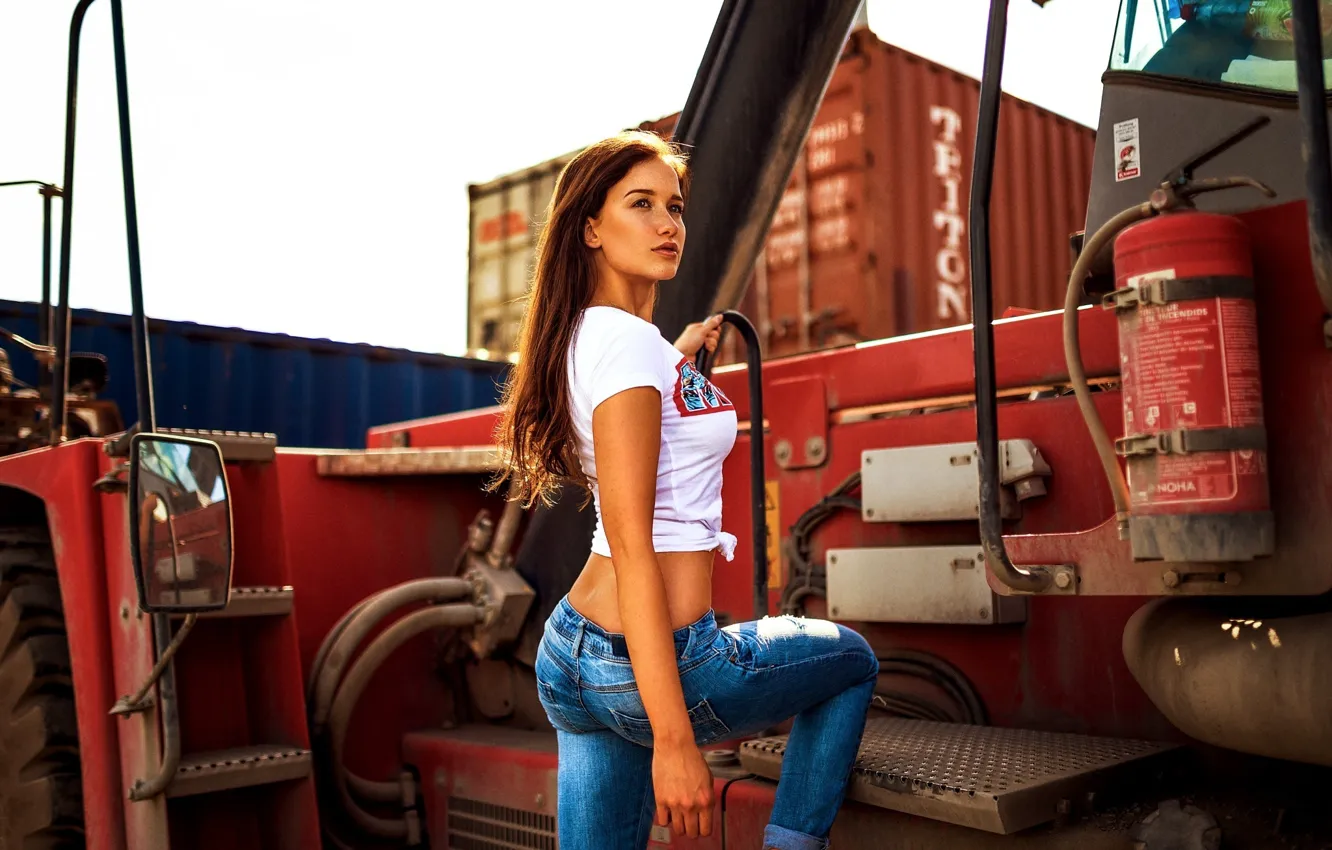 Photo wallpaper machine, pose, model, jeans, Mike, brown hair, Jenni, containers