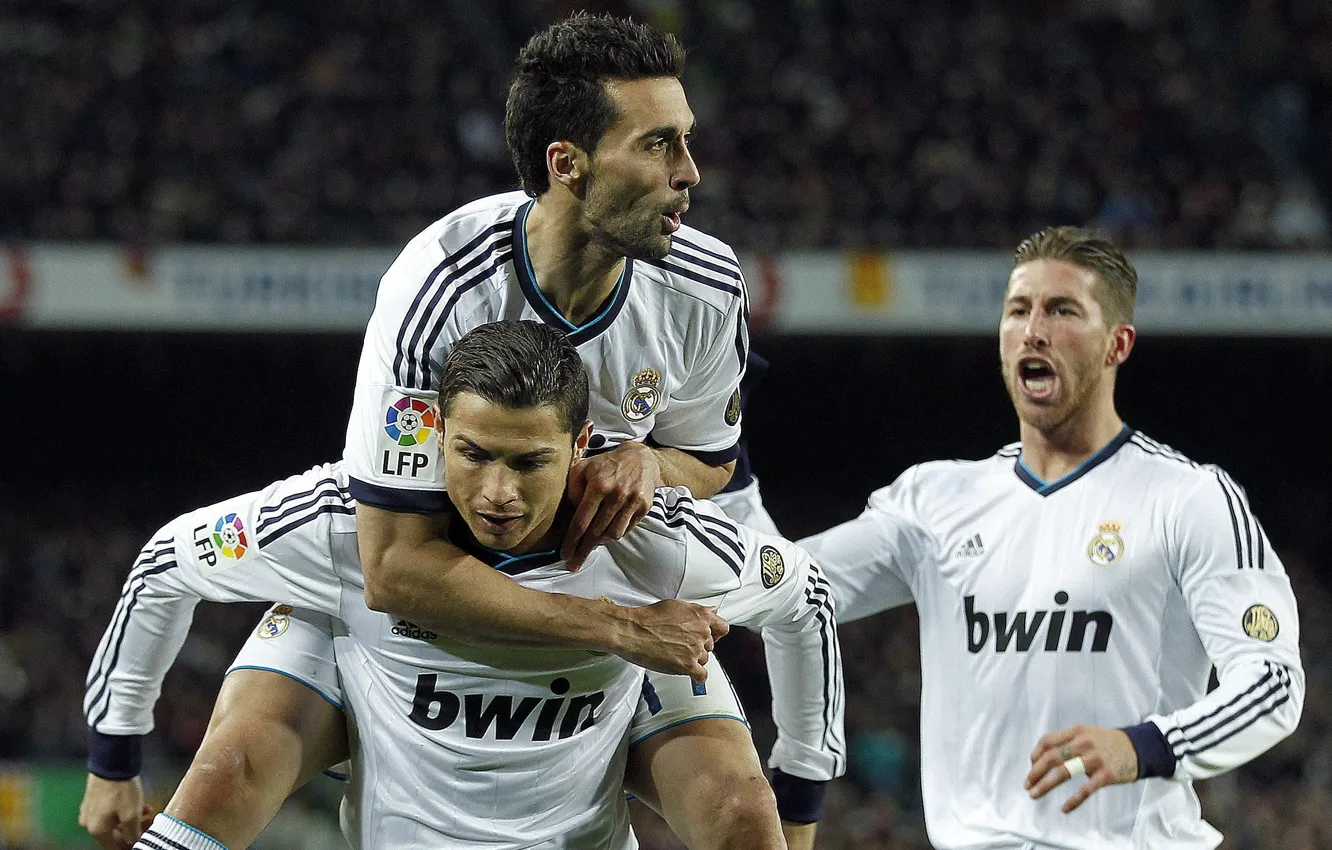Photo wallpaper Real Madrid, C.Ronaldo, A.Arbeloa, S.Ramos, Blancos