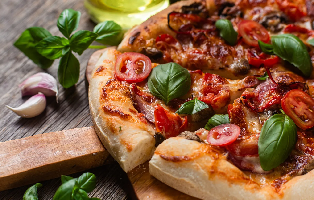Photo wallpaper pizza, tomatoes, garlic, piece, Basil