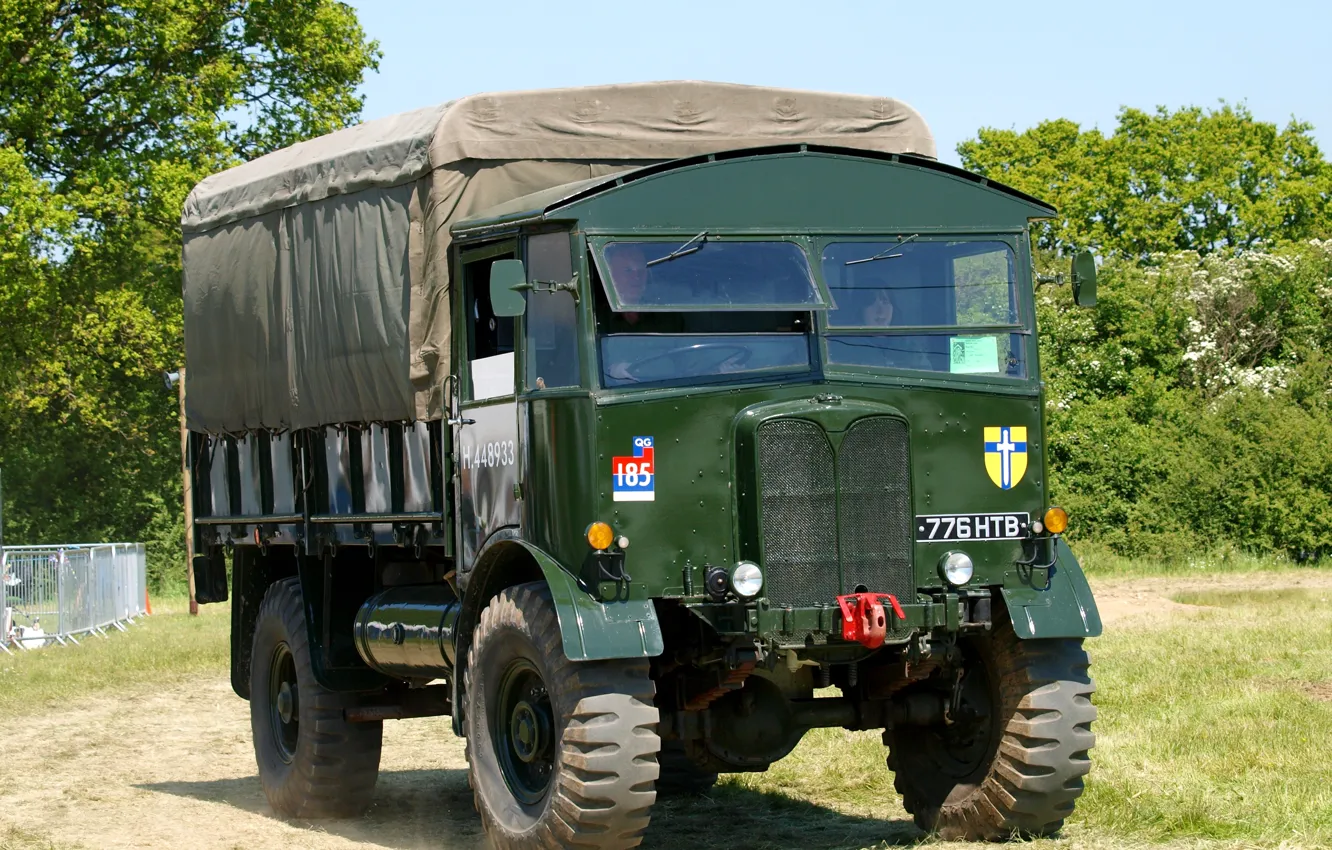 Photo wallpaper car, military, British, WW2, artillery tractor, AEC Matador