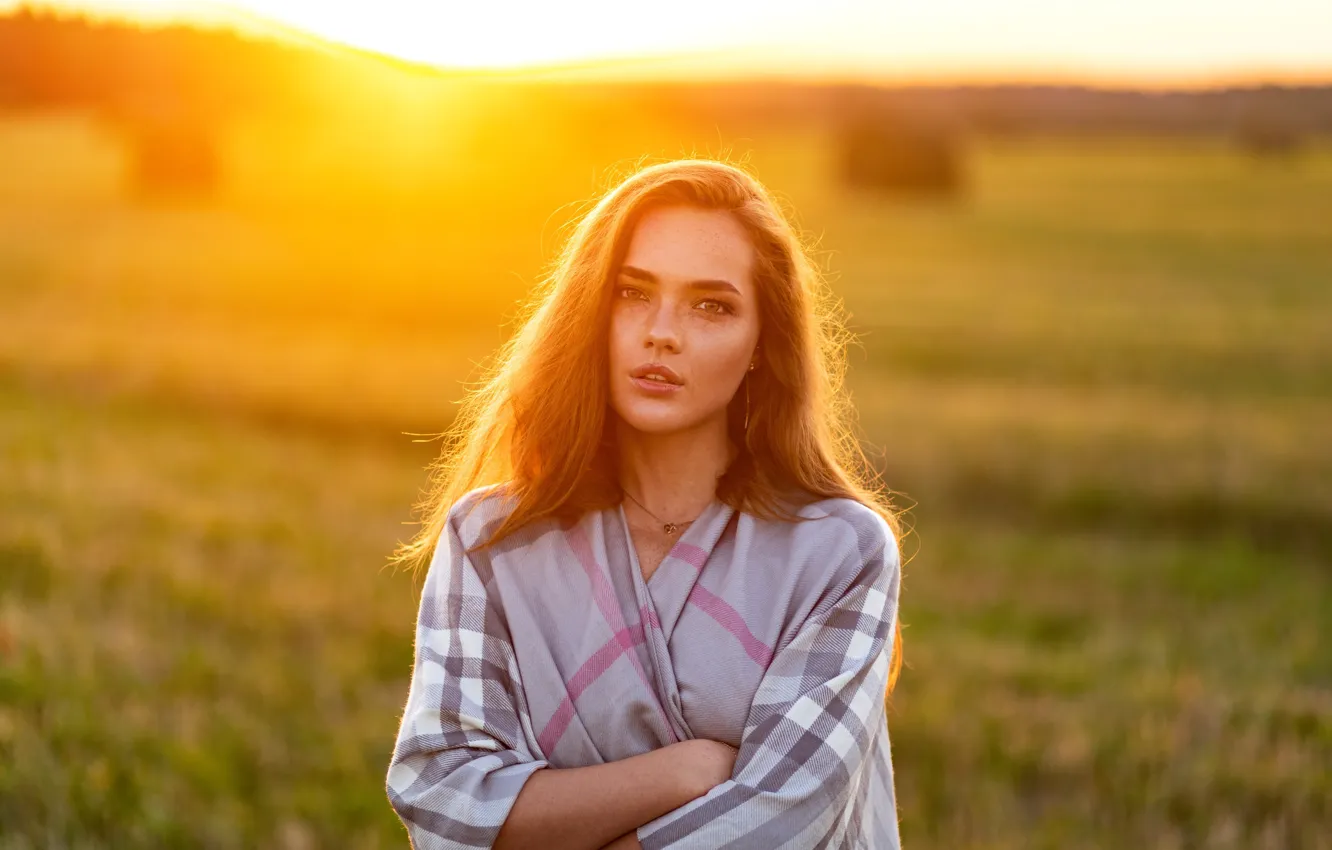 Photo wallpaper look, girl, the sun, light, Sergei Mihov, Yulia Novikova