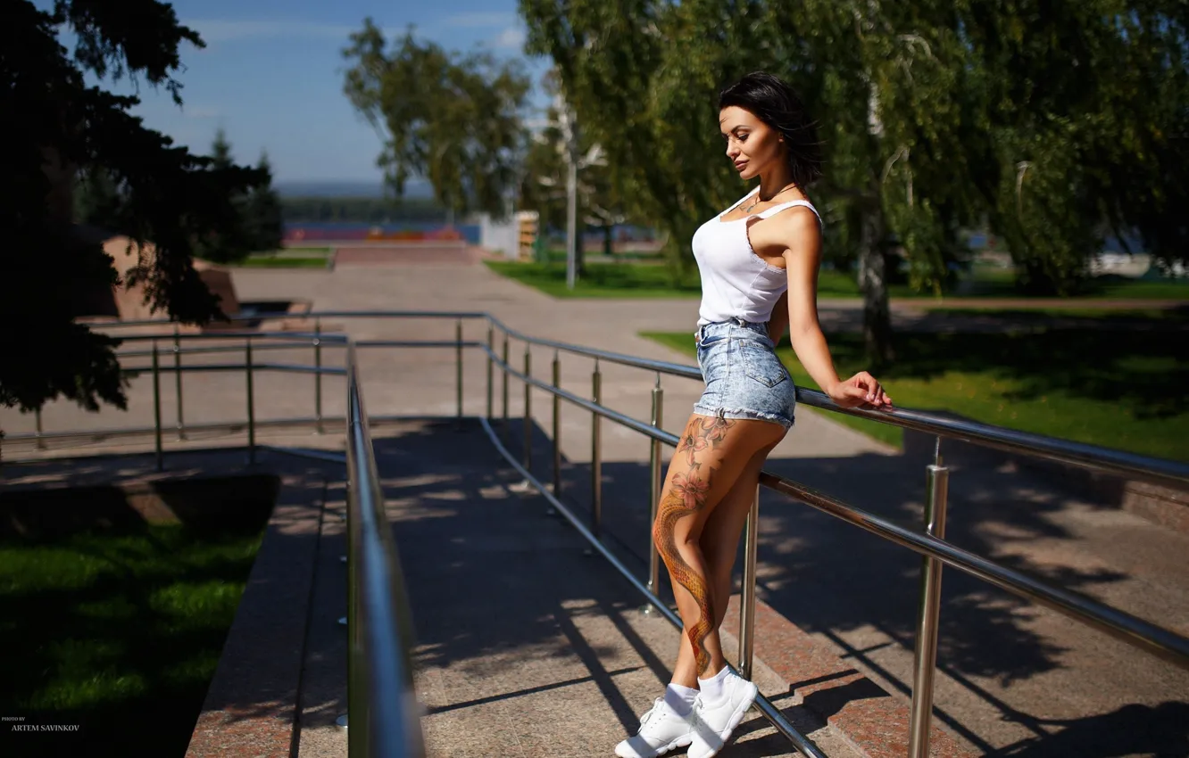 Photo wallpaper the sun, shorts, Mike, figure, slim, brunette, tattoo, hairstyle