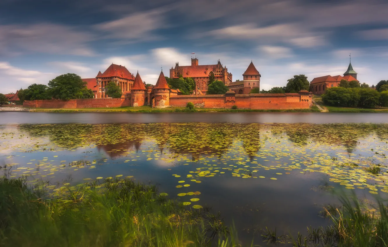 Photo wallpaper river, castle, Poland, Poland, Malbork, Marienburg Castle, Malbork Castle, The Nogat River