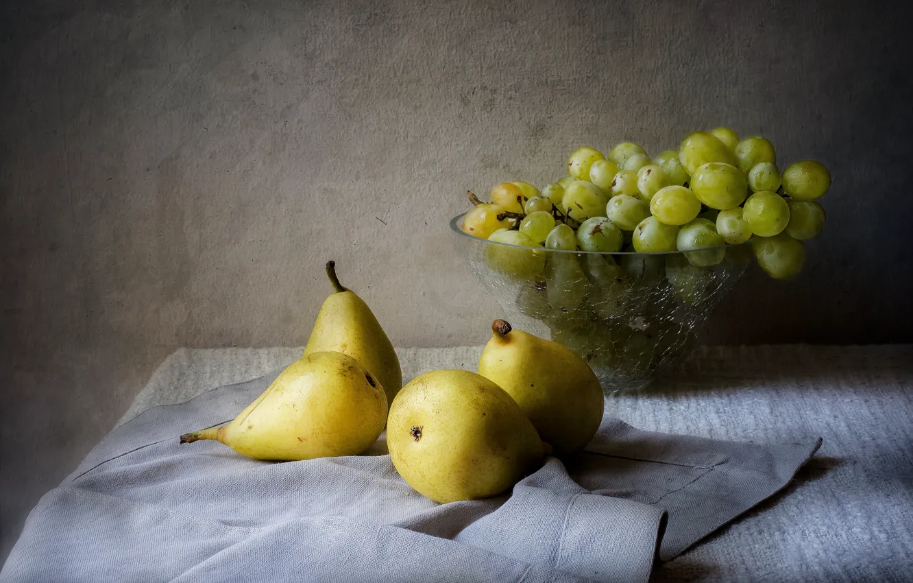 Photo wallpaper yellow, table, towel, grapes, fruit, still life, pear, vase