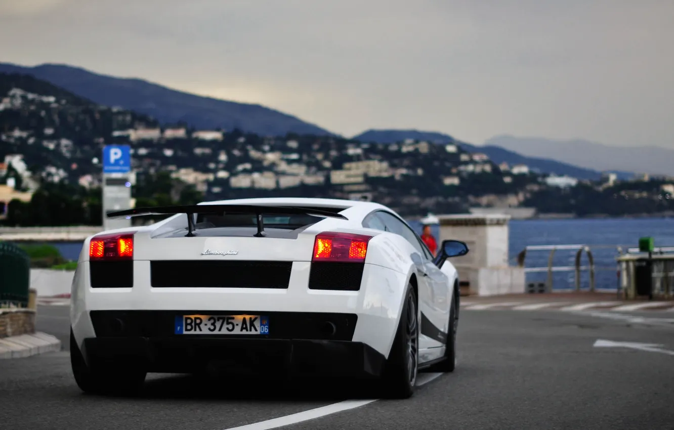 Photo wallpaper road, line, markup, the descent, slide, cars, auto, wallpapers