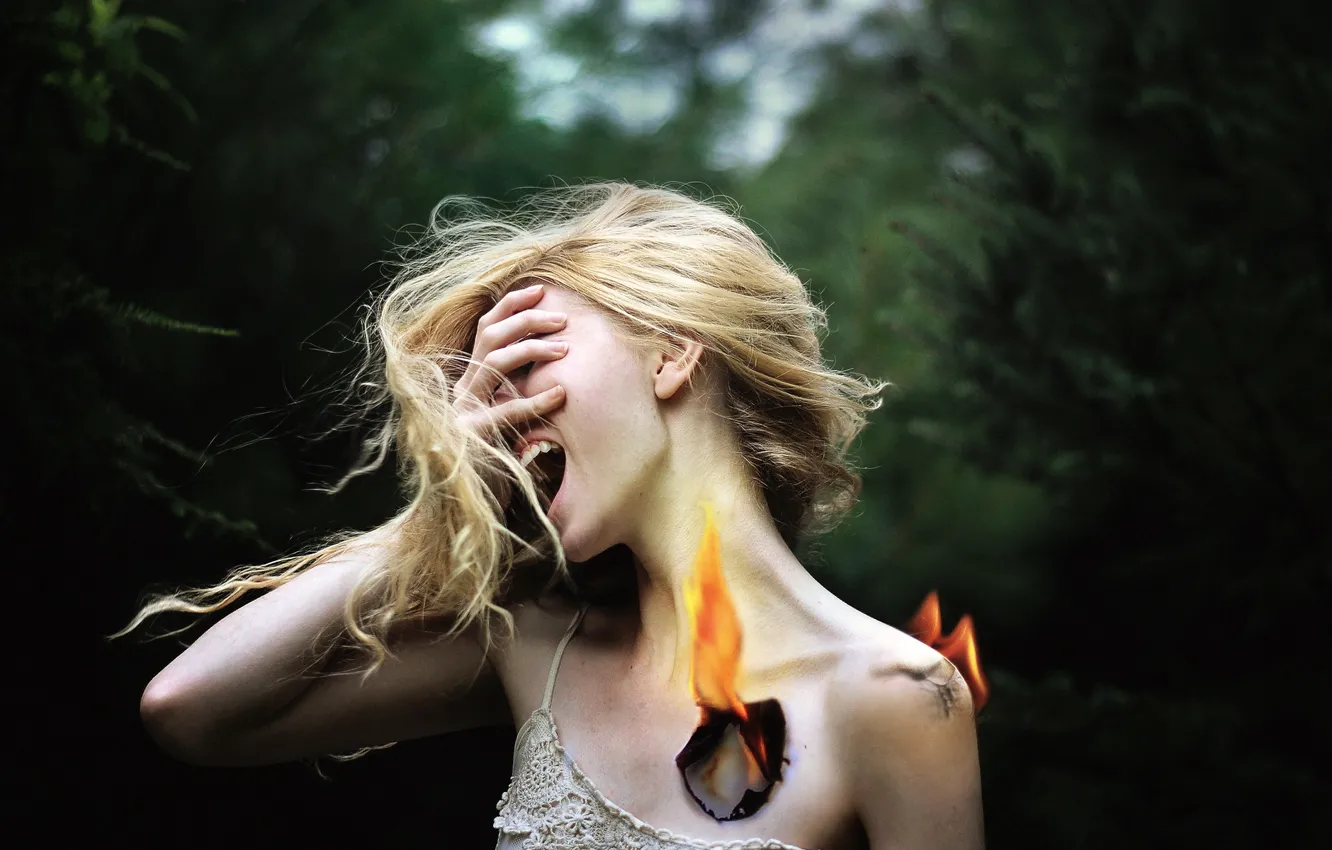 Photo wallpaper girl, fire, pain