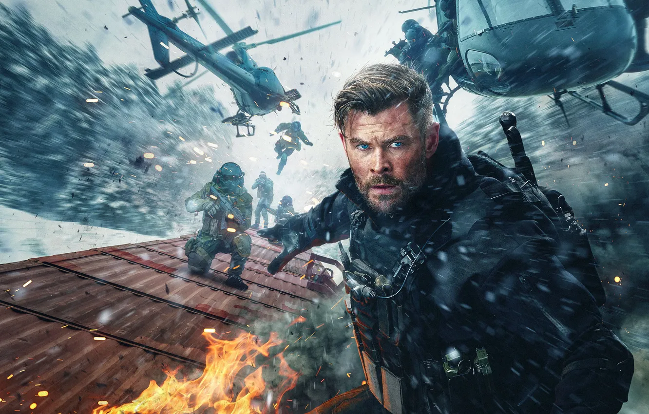 Photo wallpaper look, weapons, people, flame, train, helicopters, fighters, Chris Hemsworth