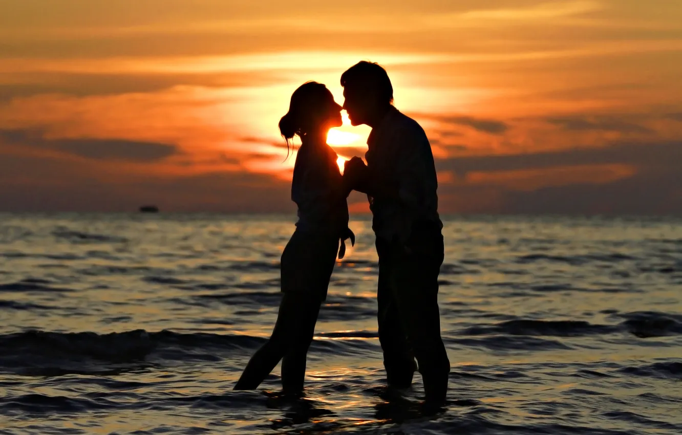 Photo wallpaper sea, love, sunset, kiss, pair, love, sunset, people