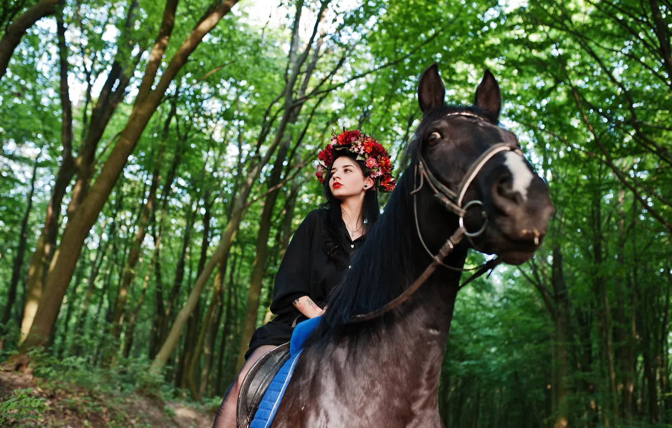 Photo wallpaper look, girl, flowers, nature, horse, horse, makeup, crows