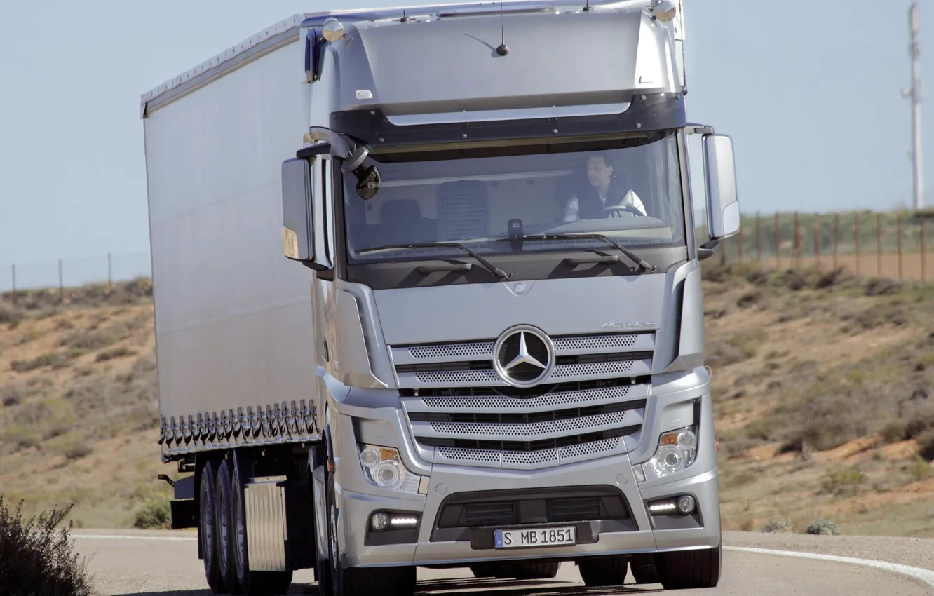 Photo wallpaper Mercedes, Truck, Silver, 1851, On Road, Gigaspace, Travelling, Actros
