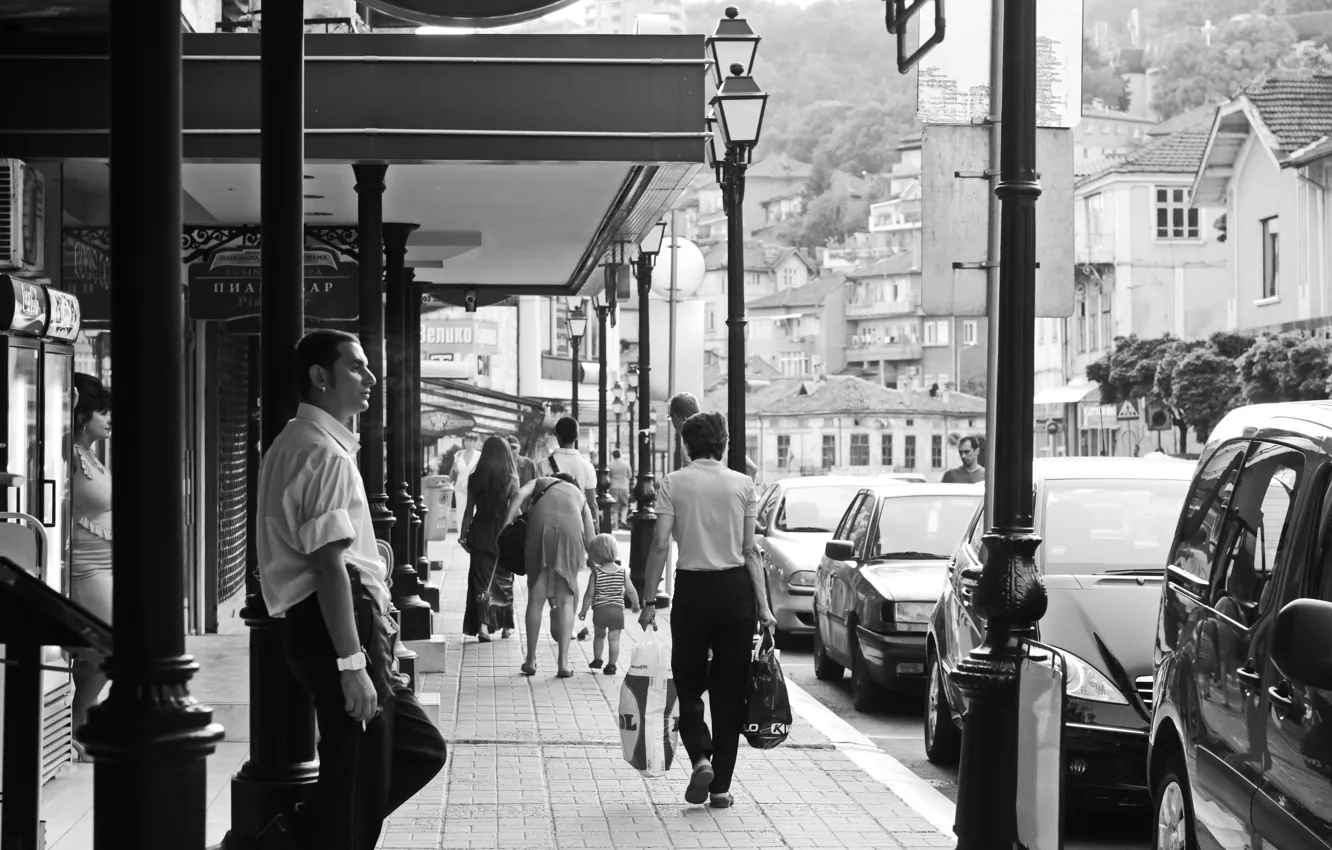 Photo wallpaper the city, people, black and white, genre, Bulgaria