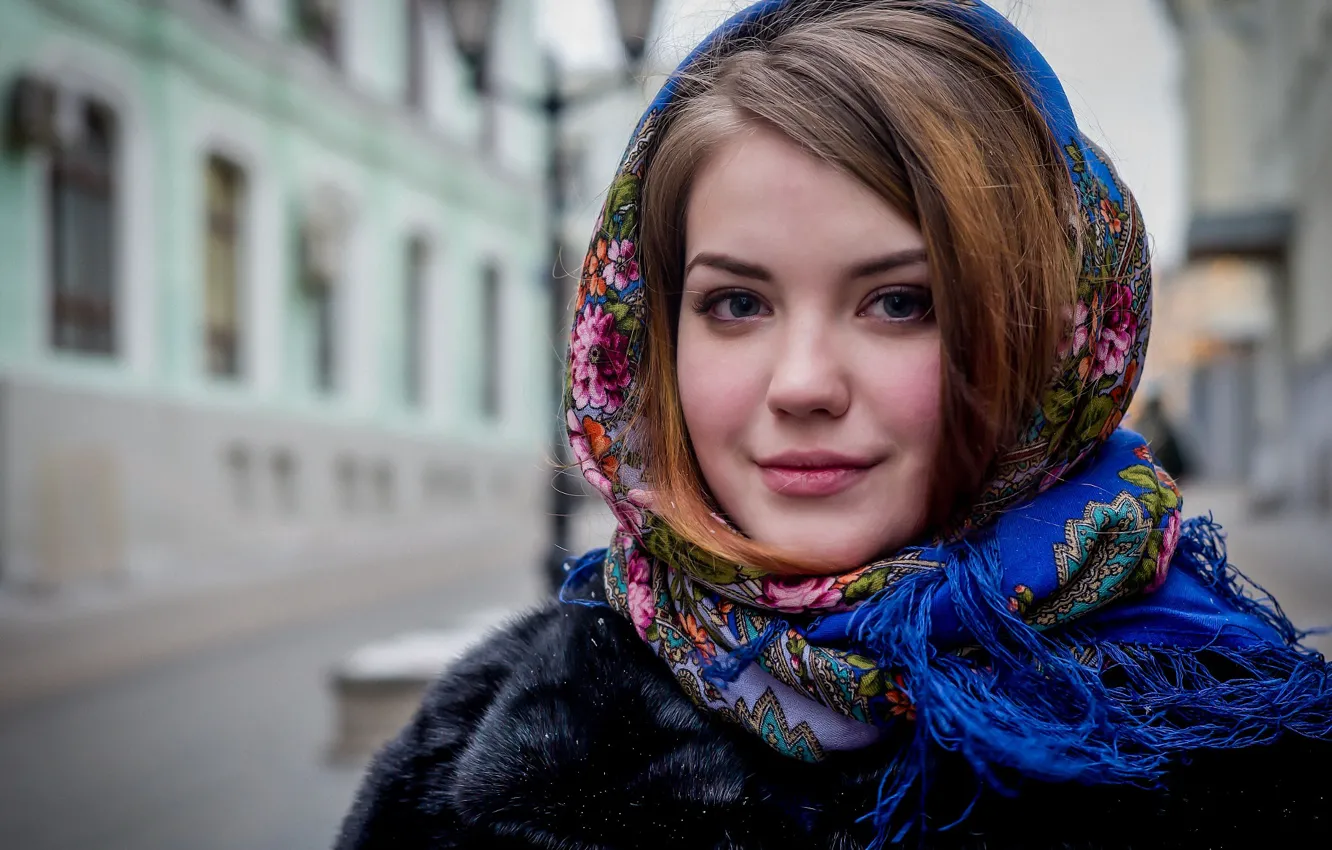Photo wallpaper girl, portrait, shawl, cold