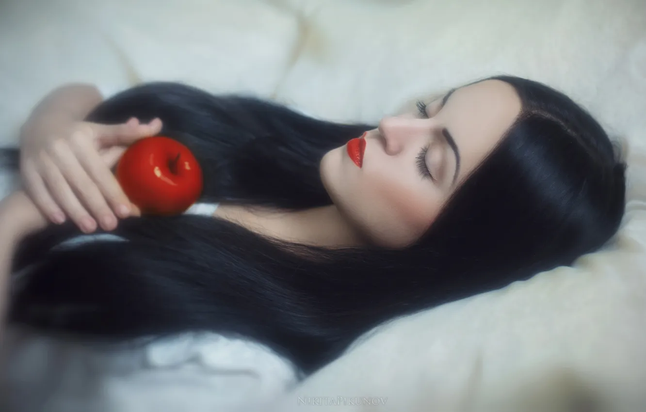 Photo wallpaper girl, apples, sleeping, Snow white, Snow White