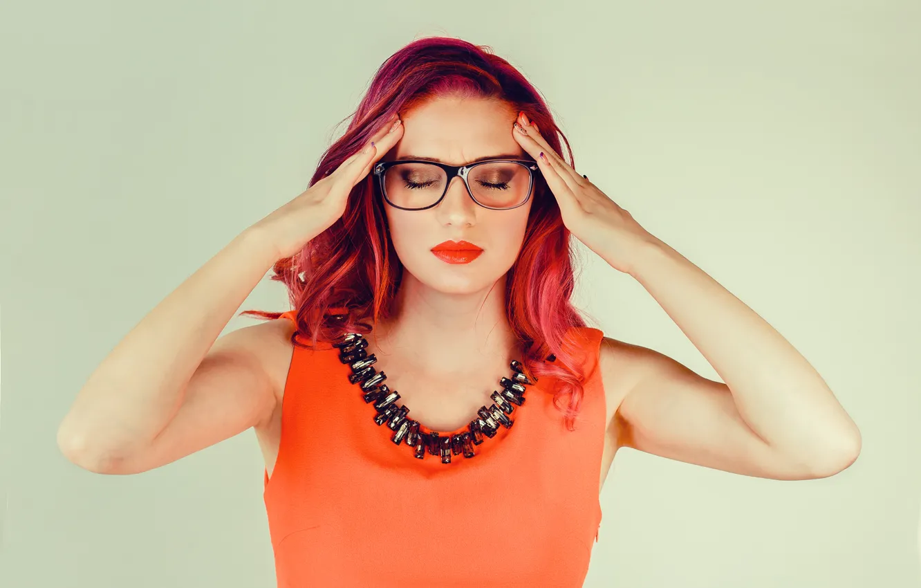 Photo wallpaper redhead, glasses, pose