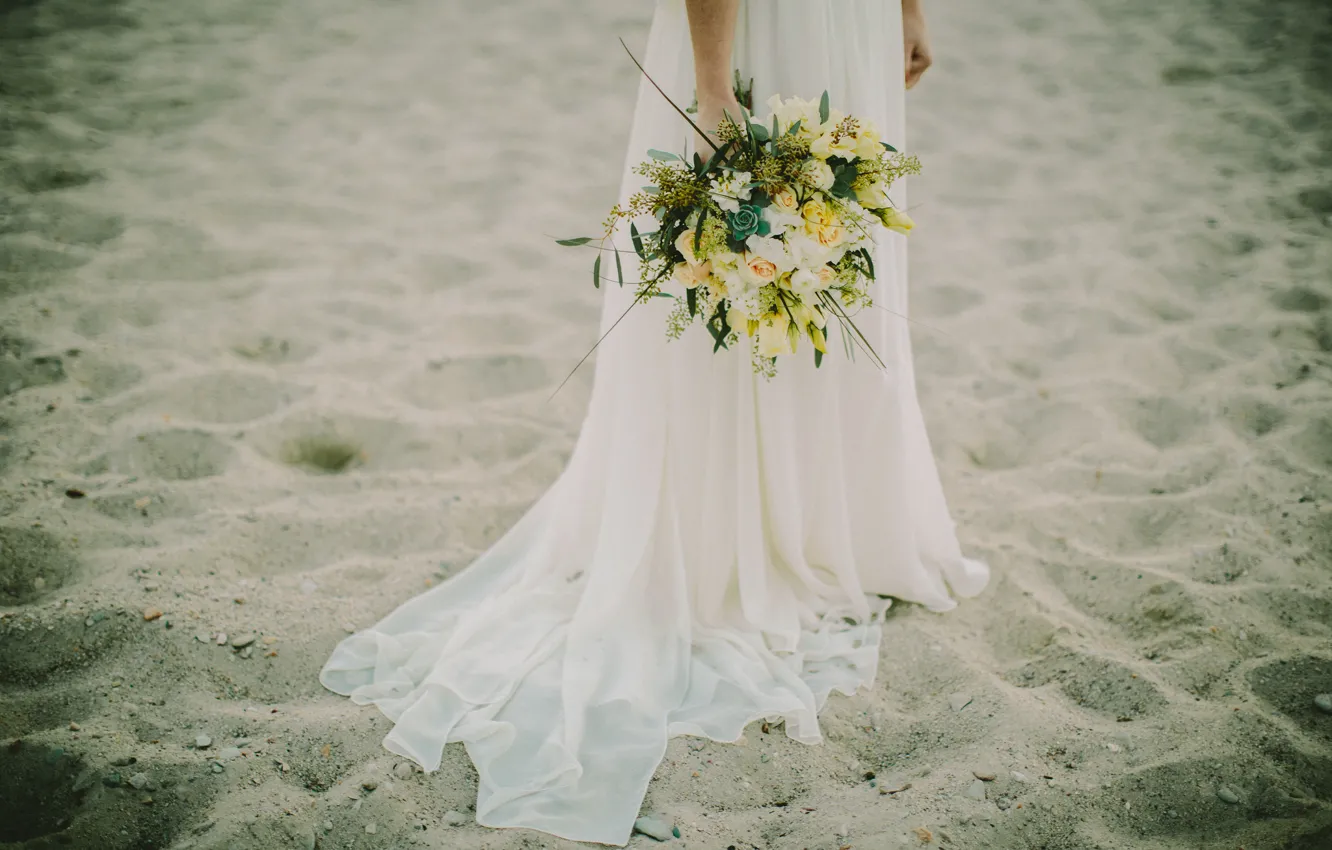Photo wallpaper sand, beach, flowers, white, bouquet, dress, the bride