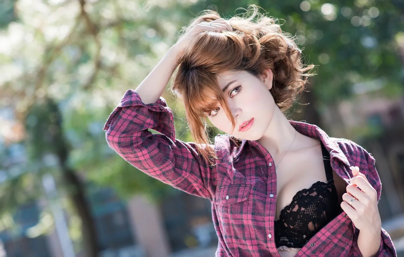 Photo wallpaper girl, face, background, hair, linen, shirt