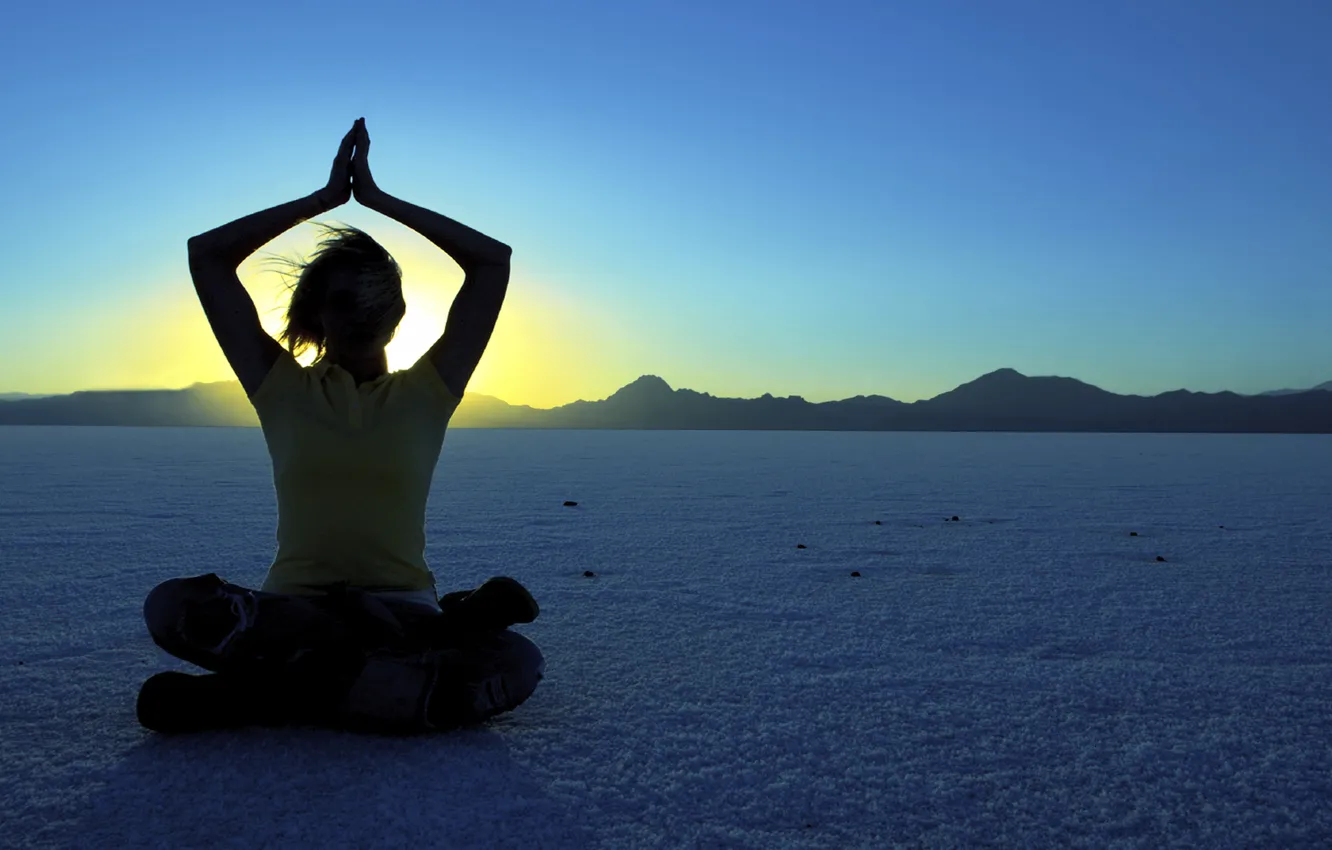 Photo wallpaper Girl, desert, mountains, sun, meditating