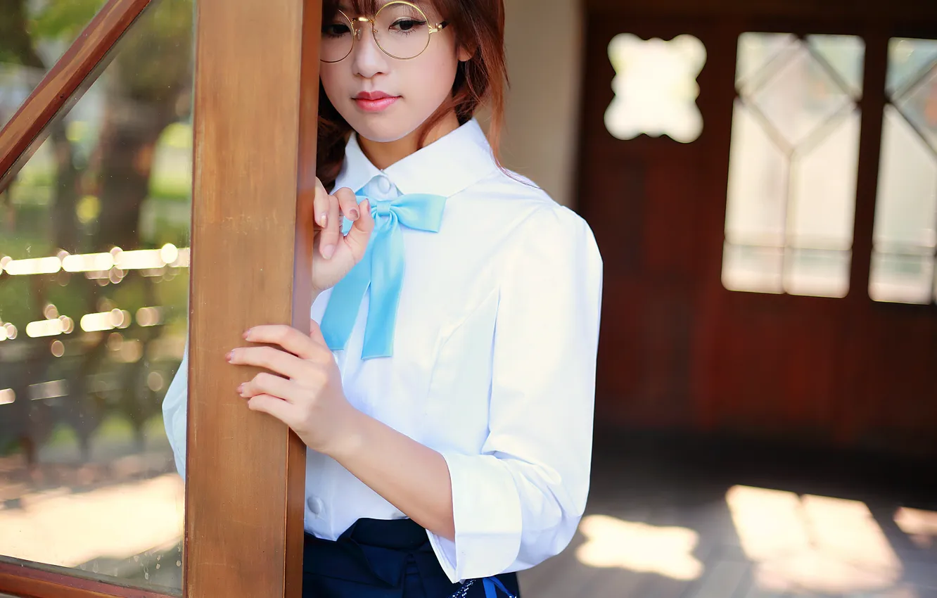 Photo wallpaper reverie, face, glasses, Asian