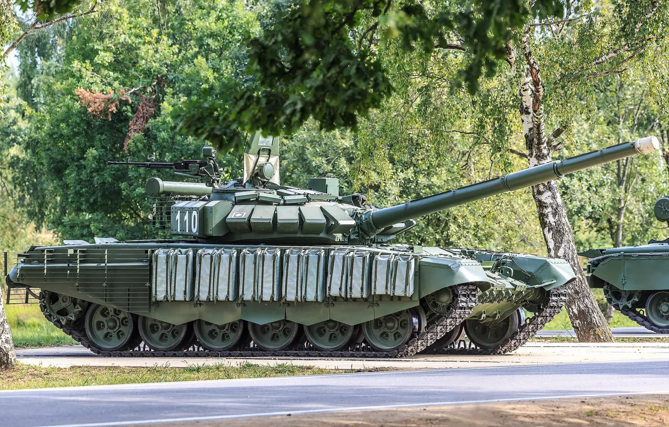 Photo wallpaper tank, upgraded, T-72B3, exhibition of arms, mod.2016