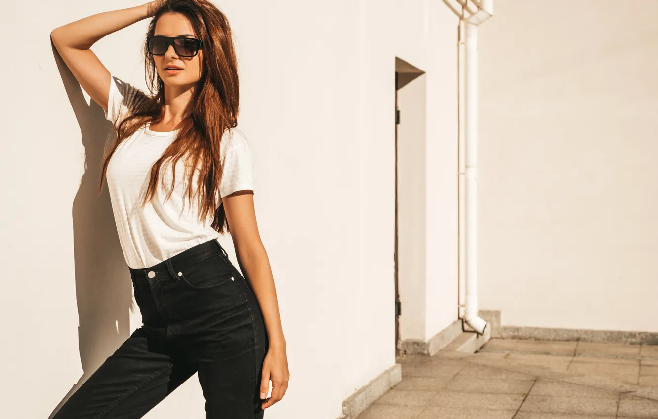Photo wallpaper girl, model, pretty, jeans, sunglasses, T-shirt, long-haired