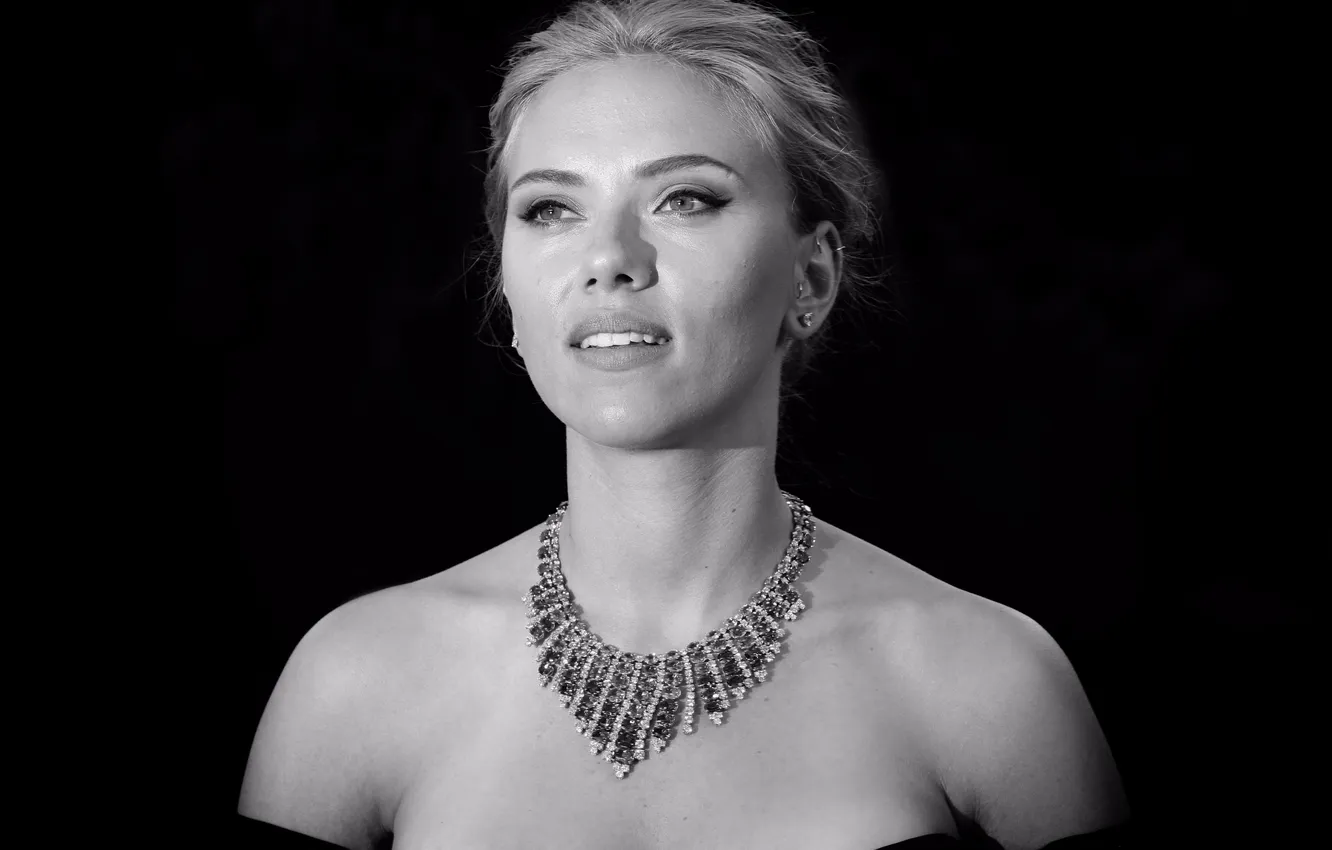 Photo wallpaper look, face, pose, makeup, actress, Scarlett Johansson, singer, Scarlett Johansson
