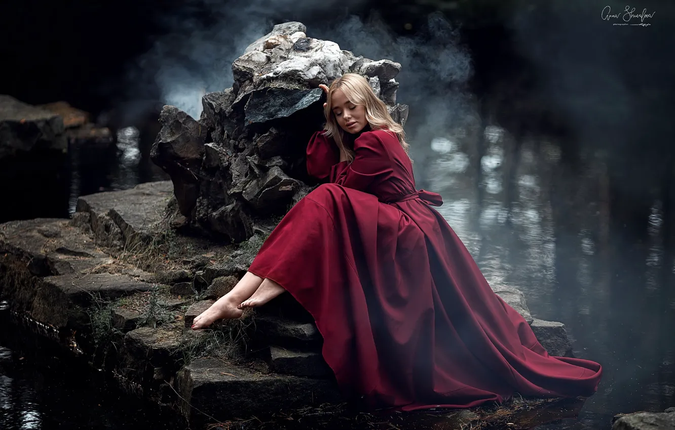 Photo wallpaper water, girl, pose, feet, smoke, dress, Anna Shuvalova