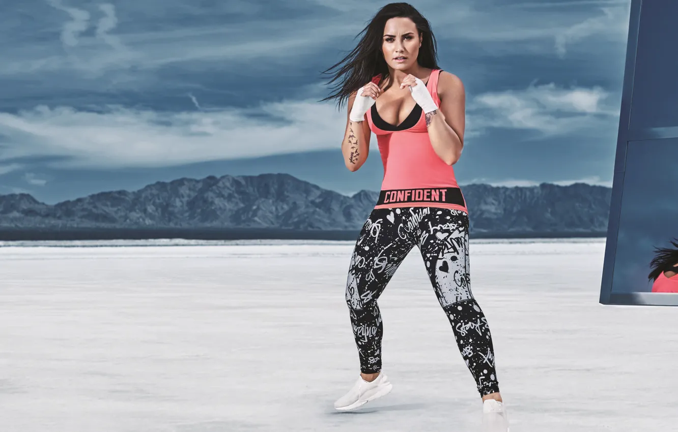 Photo wallpaper singer, música, Sport, Demi Lovato, Confident, Fabletics