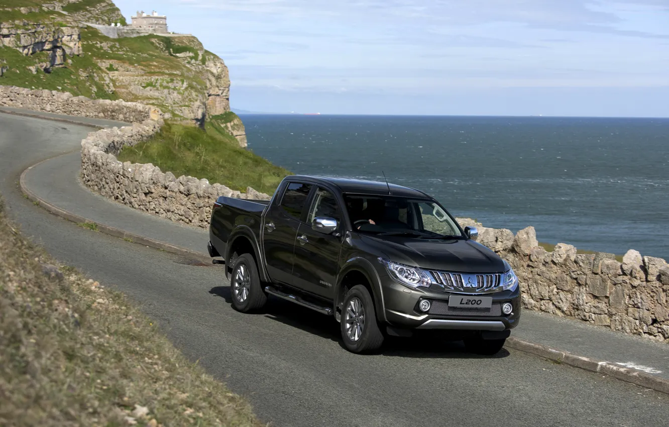 Photo wallpaper road, coast, Mitsubishi, pickup, L200, 2015