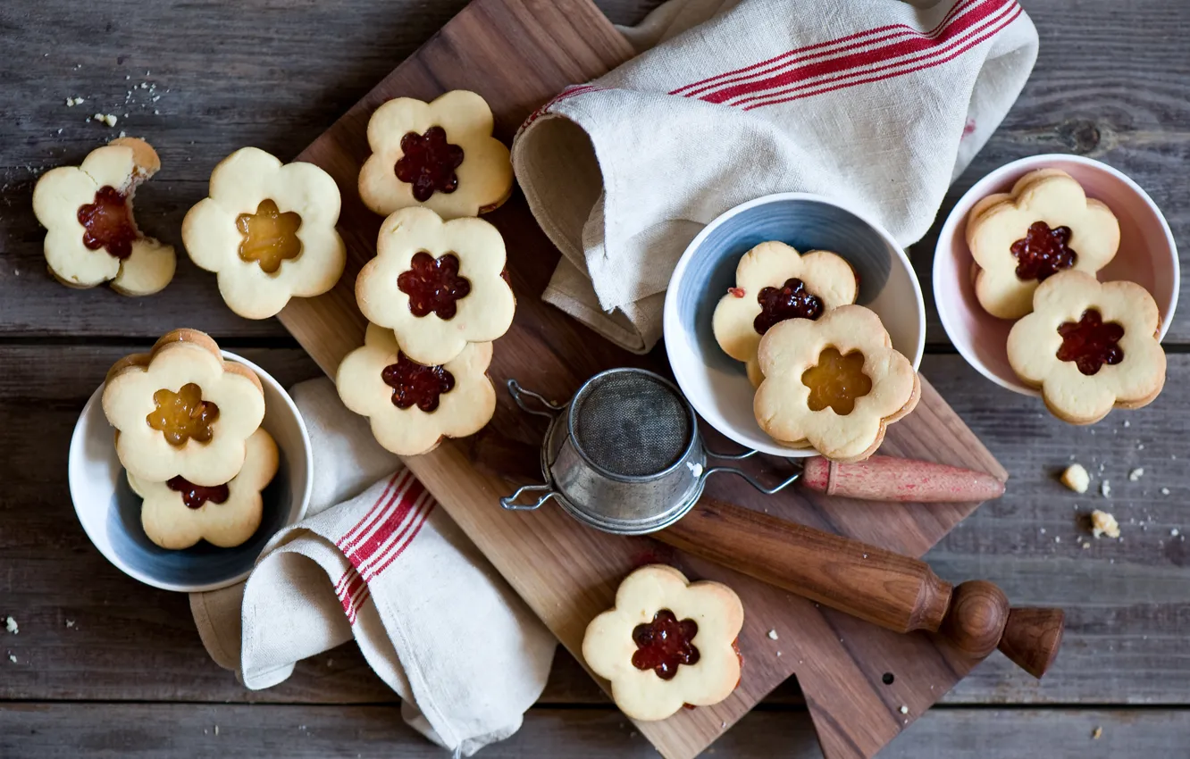 Photo wallpaper towel, cookies, strainer