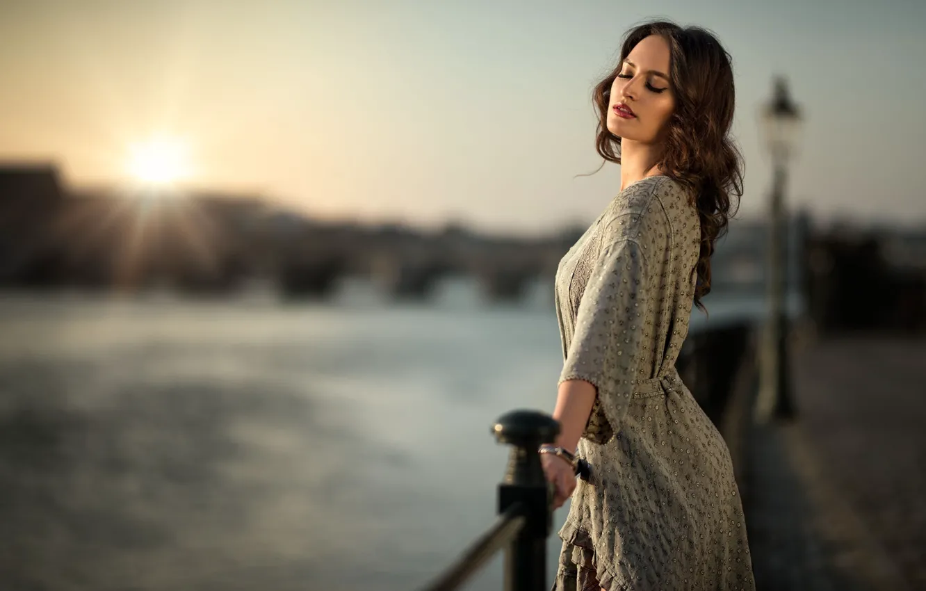 Photo wallpaper girl, the sun, river, dawn, portrait, makeup, dress, hairstyle
