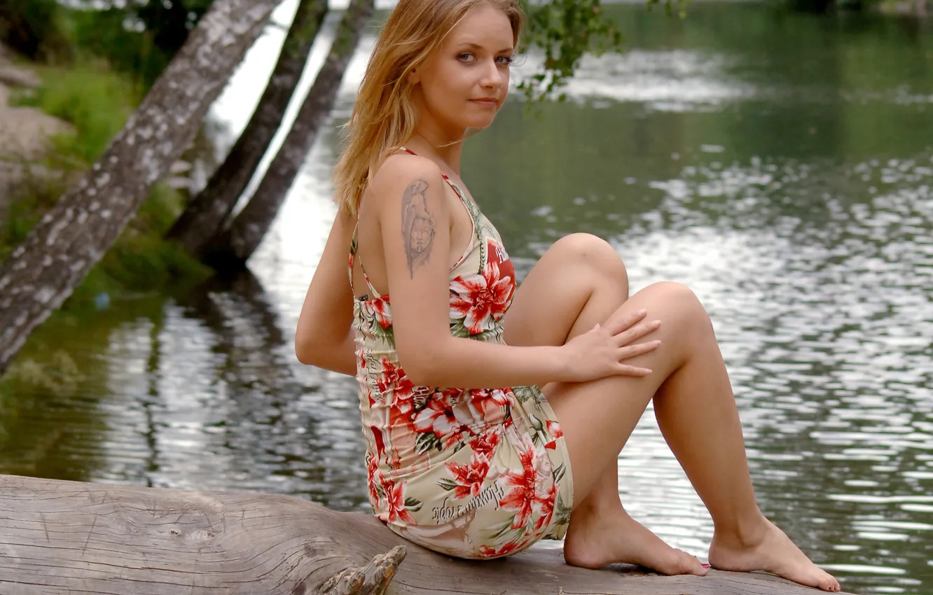 Photo wallpaper girl, pose, feet, model, figure, Linda D