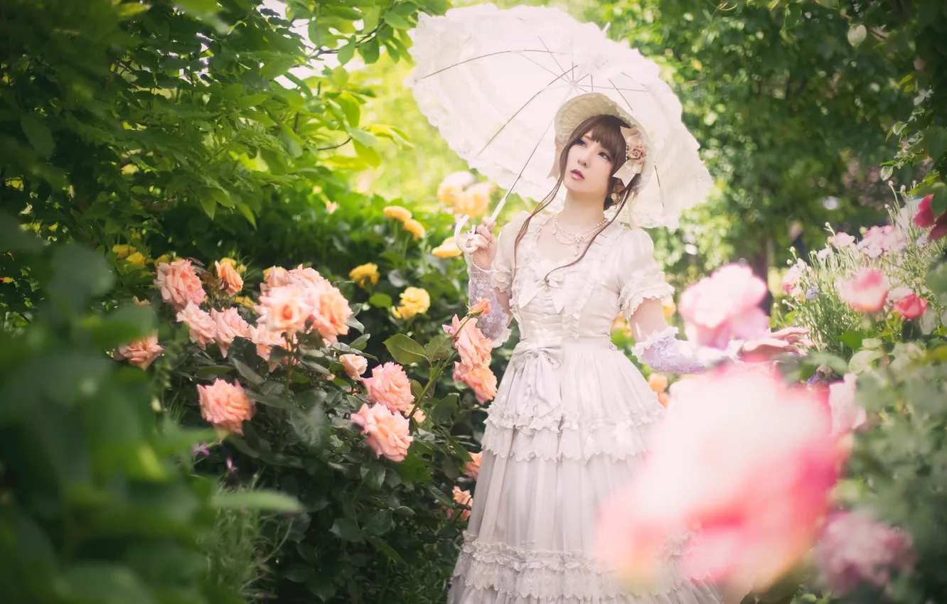 Photo wallpaper greens, white, summer, look, leaves, girl, flowers, branches